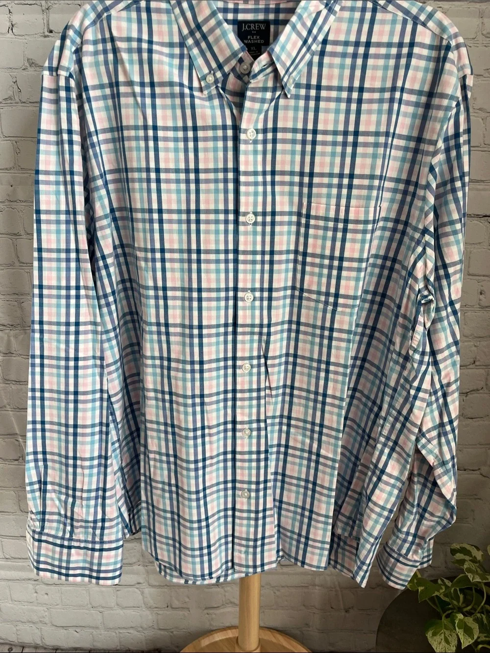 J. Crew Men’s Pink & Blue Plaid Cotton Button-Down Shirt XL